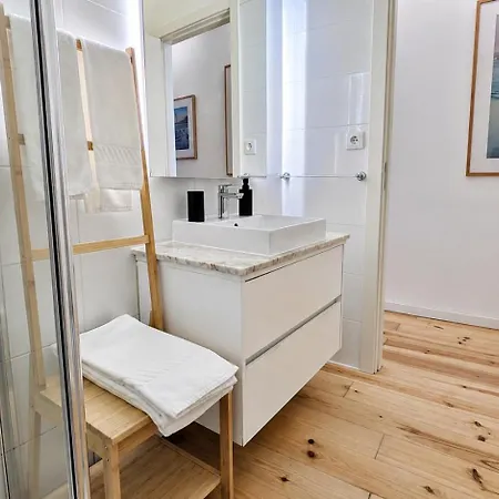 Lemon Tree House 387 Private Garden 2 Minutes To Metro *
